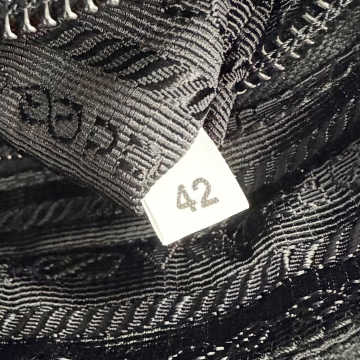 Excellent PRADA Cosmetics Pouch Vera Re-Nylon Mini Pouch Small triangle 1NS175