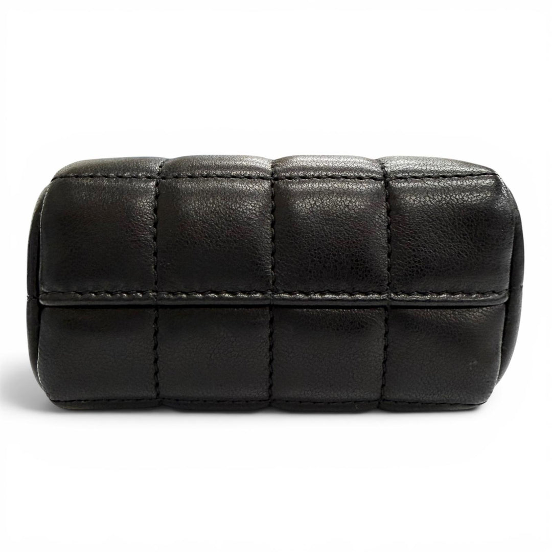 Pristine SAINT LAURENT PARIS Pouch Cassandra Logo Square Leather Quilting 778102