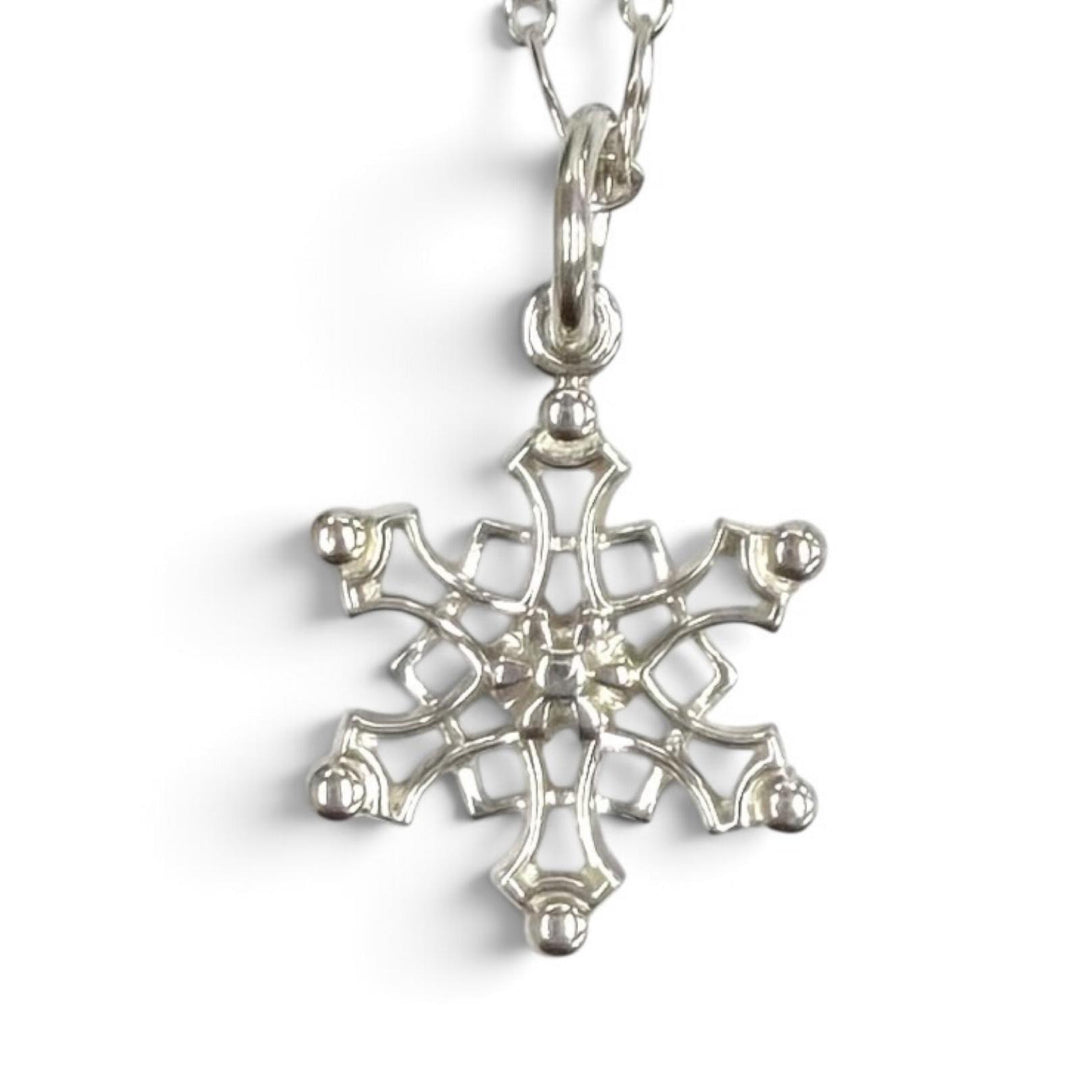 Great TIFFANY&Co. Necklace Oval Link Chain Snowflake Pendant Silver 925 Women