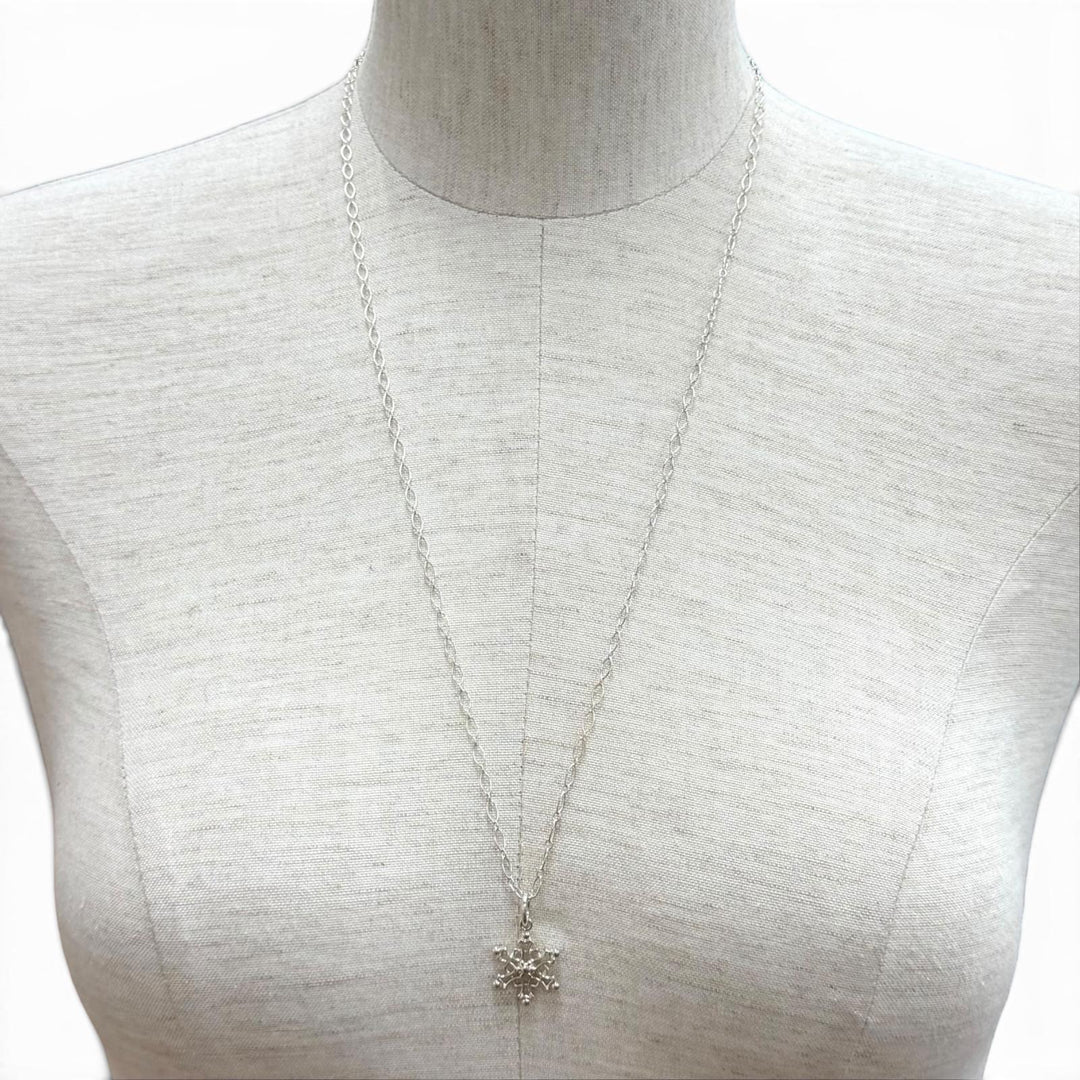 Great TIFFANY&Co. Necklace Oval Link Chain Snowflake Pendant Silver 925 Women