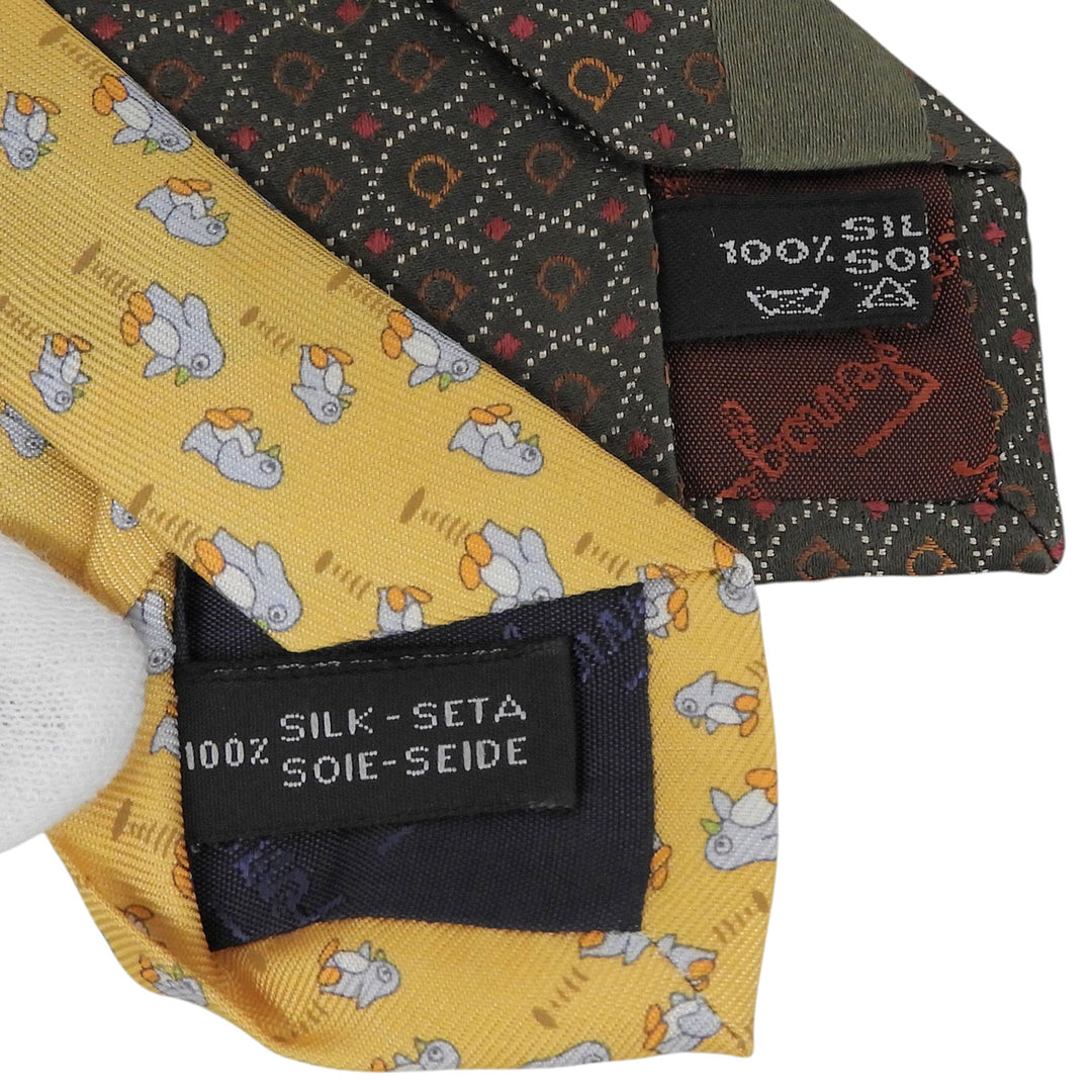 Pristine Salvatore Ferragamo Penguin Gancini all-over print tie set (2 pieces)