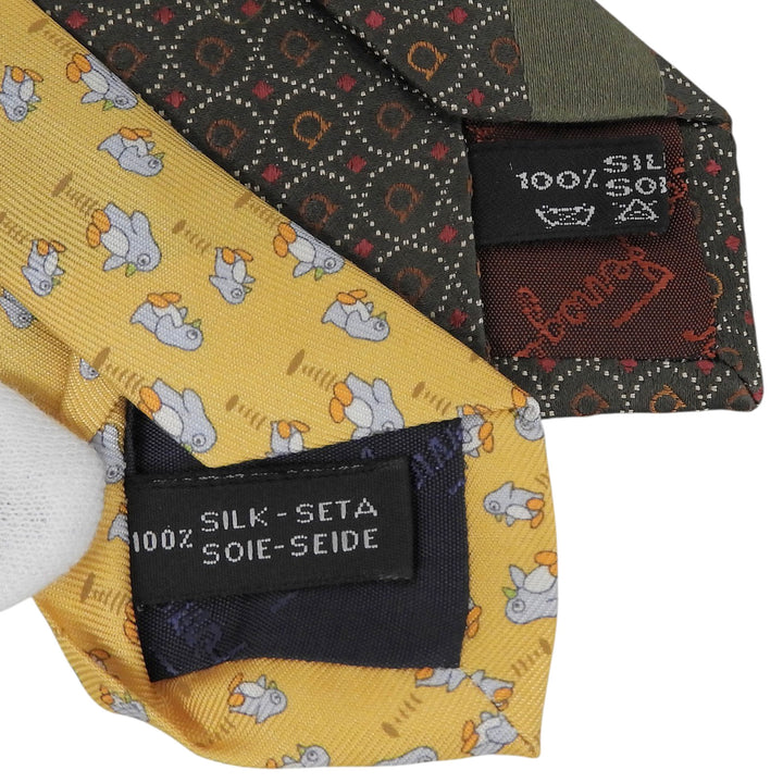 Pristine Salvatore Ferragamo Penguin Gancini all-over print tie set (2 pieces)