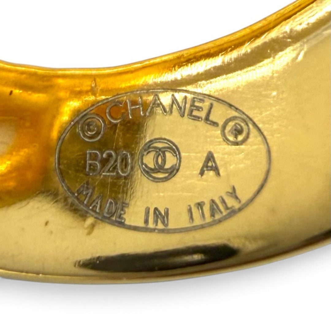 Great CHANEL Earring COCO Mark logo design, large size gold Women B20A
