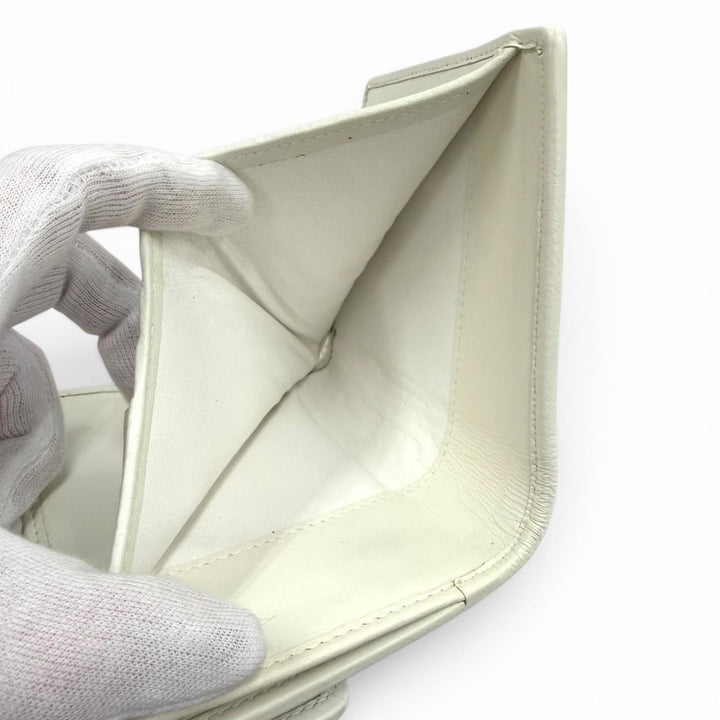 Great BVLGARI Bifold Wallet Parentesi Leather white leather Women
