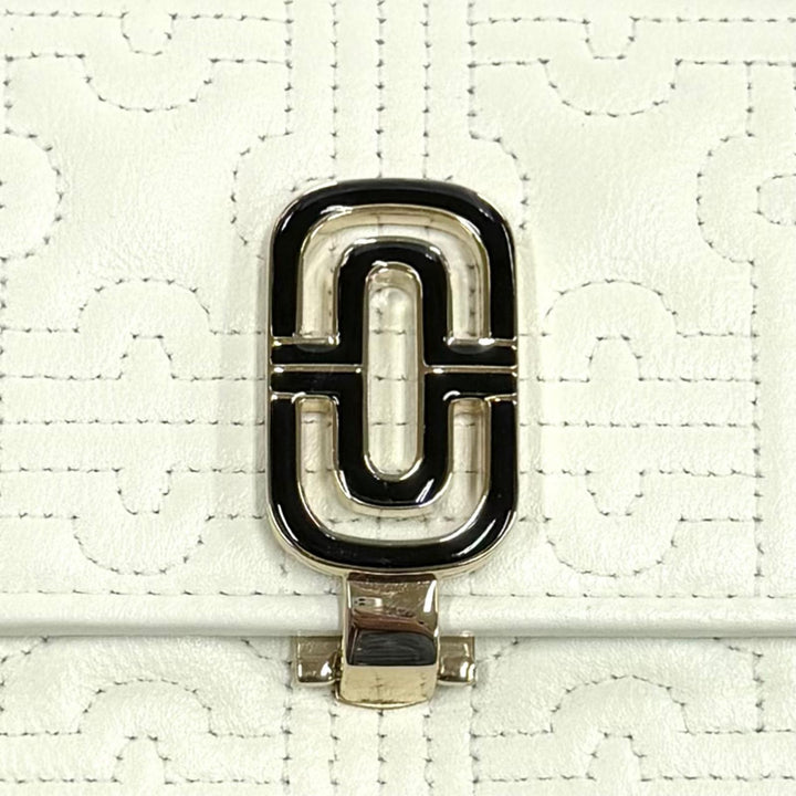 Great BVLGARI Bifold Wallet Parentesi Leather white leather Women
