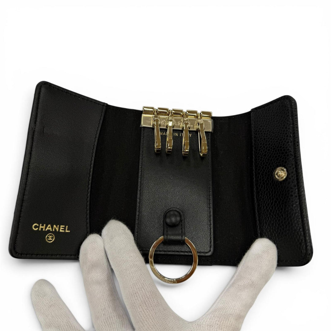Excellent CHANEL Key holder Boy chanel COCO Mark Matelassé 4-ring key holder