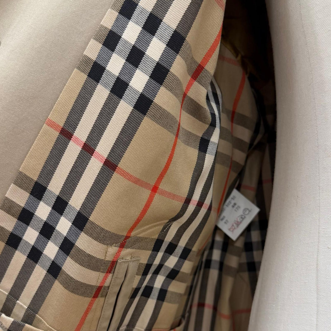 Great Burberrys coat beige cotton mens