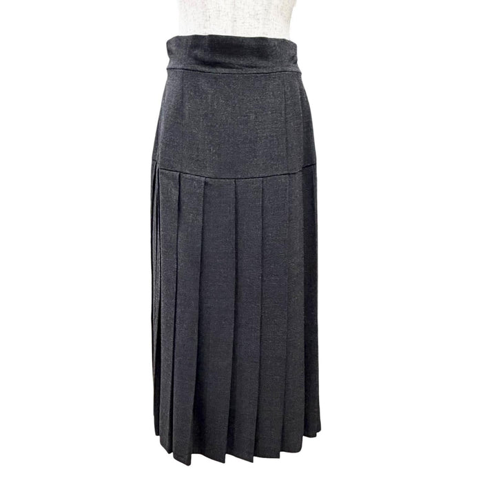 Great CHANEL two-piece set 90s Clover Button Pleated Skirt Suit 38