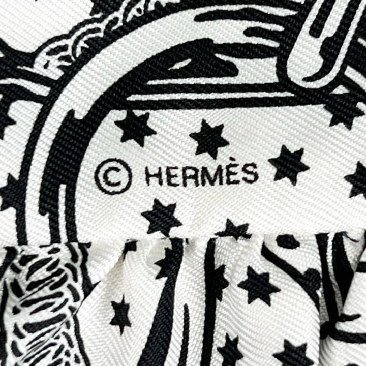 Excellent HERMES scarf Apron doll With frills silk Women