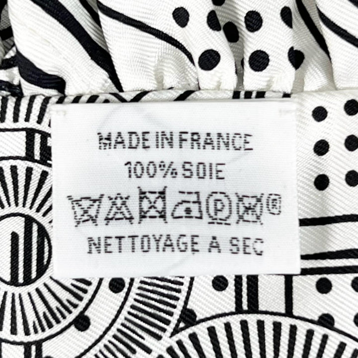 Excellent HERMES scarf Apron doll With frills silk Women