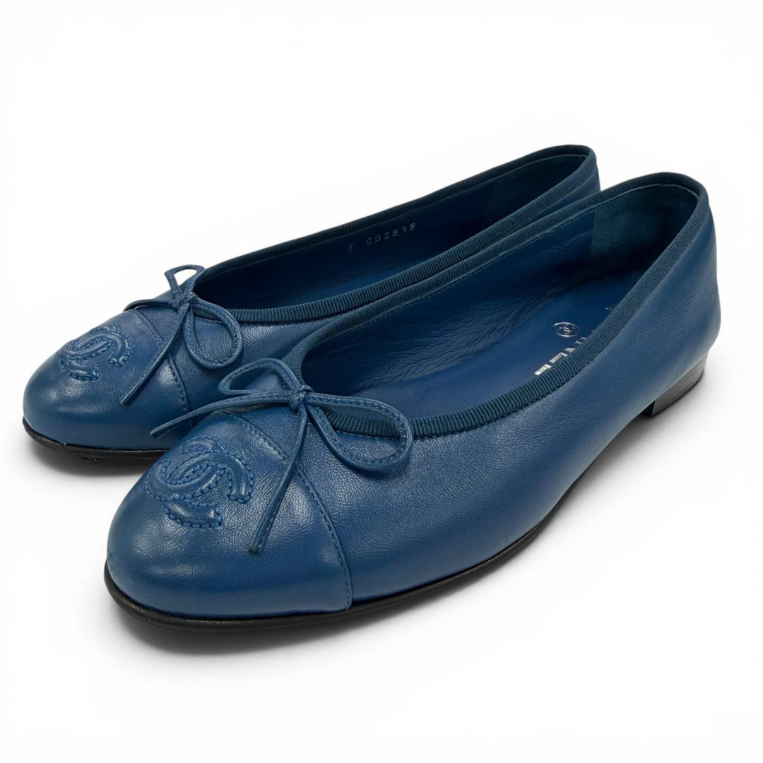 Great CHANEL Ballet shoes ballerina COCO Mark Leather Flat Pumps 35.5 G02819