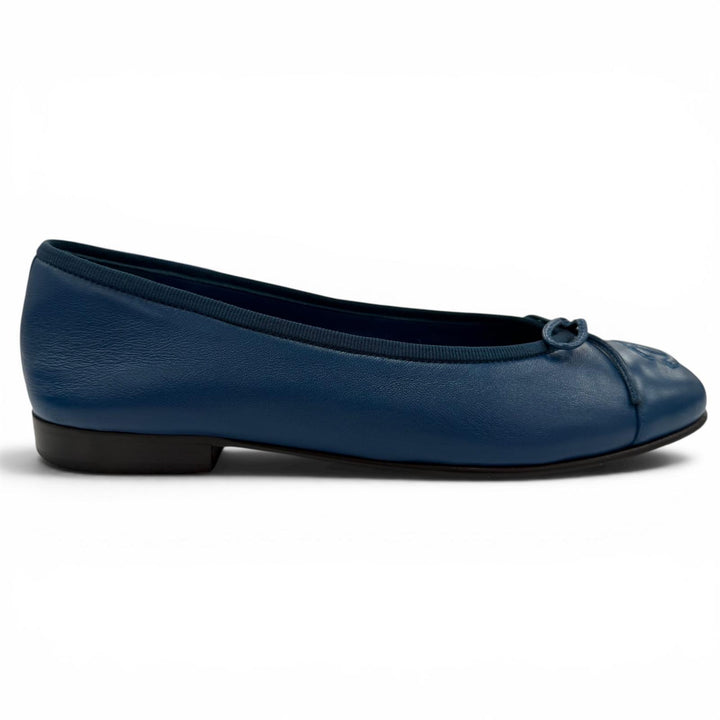 Great CHANEL Ballet shoes ballerina COCO Mark Leather Flat Pumps 35.5 G02819