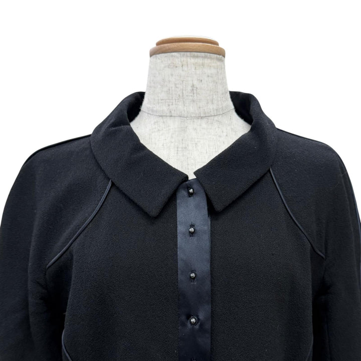 Great CHANEL Jacket COCO Mark satin piping black wool Women 40 02A P19727