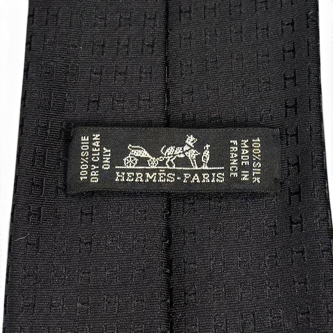 Excellent HERMES tie Fasone H H pattern black silk mens