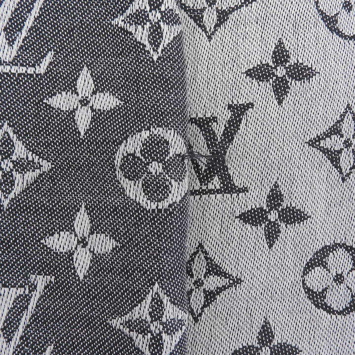 Great LOUIS VUITTON Stall Shawl monogram denim fringe gray silk Women M71378