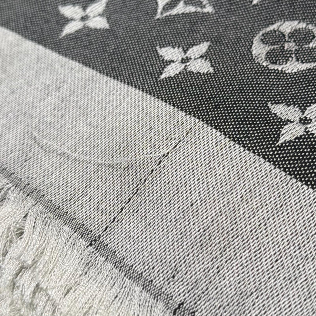 Great LOUIS VUITTON Stall Shawl monogram denim fringe gray silk Women M71378