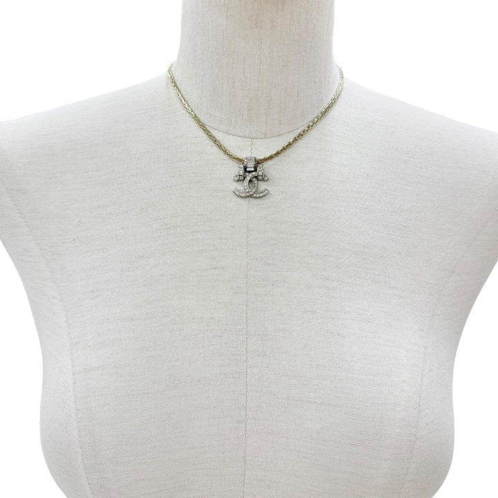 Great CHANEL Necklace COCO Mark Bijou Decoration Silver Women A23P