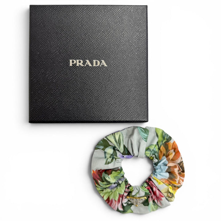 Excellent PRADA Shush Triangle logo floral print gray Women 1IF015