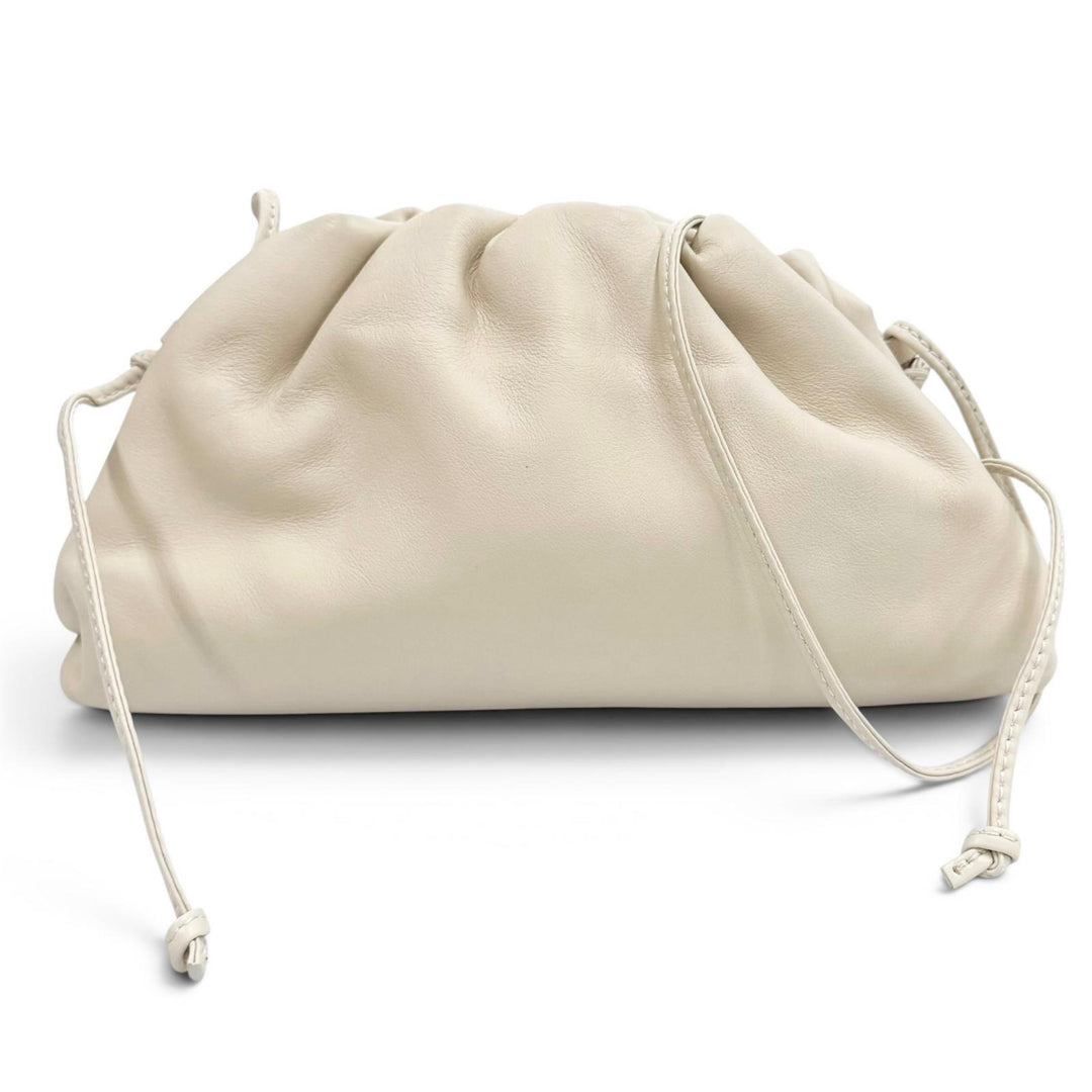 Excellent BOTTEGAVENETA Shoulder Bag Mini the pouch purse Ivory leather 585852
