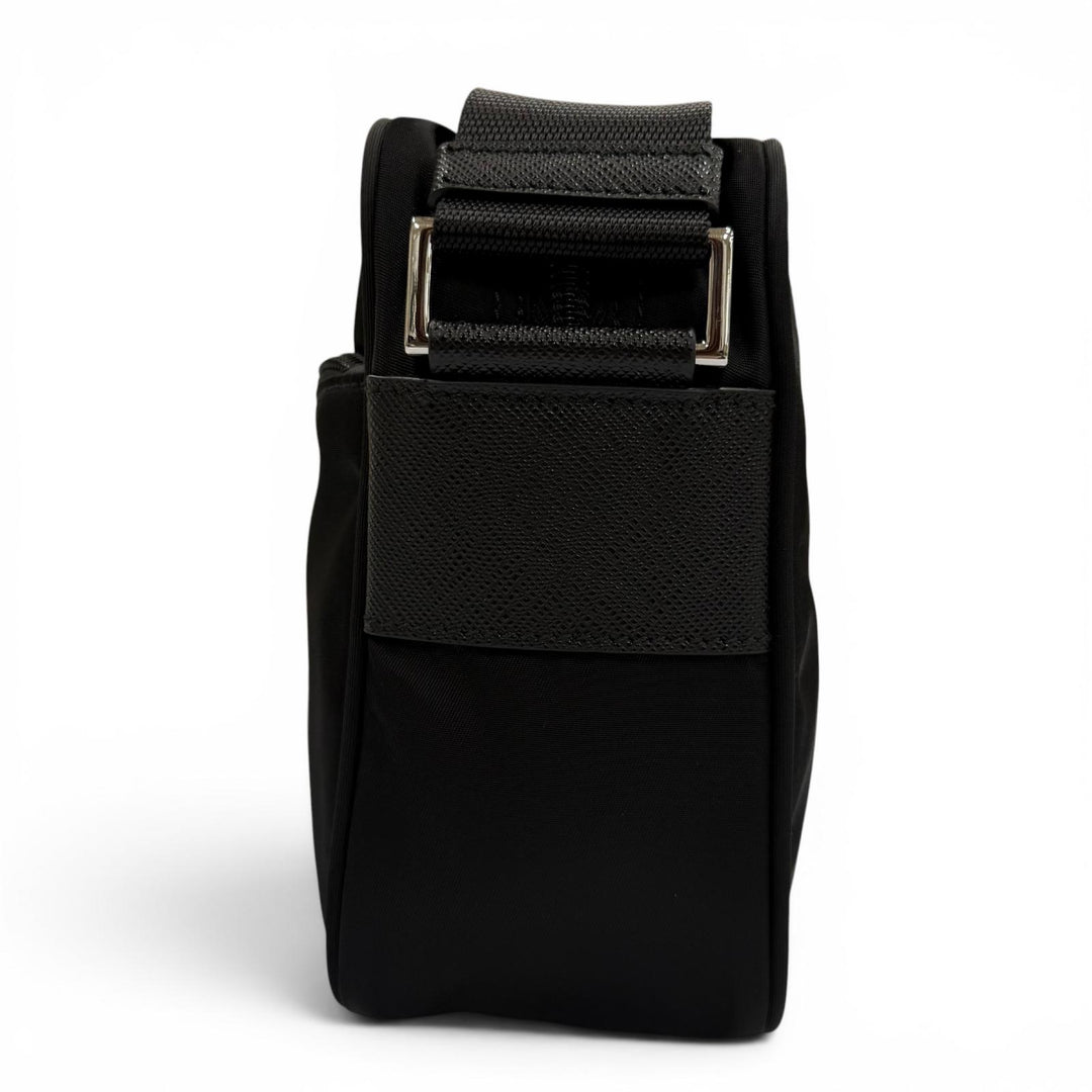 Great PRADA Shoulder Bag Triangle logo Re-Nylon black Nylon mens 1BC167