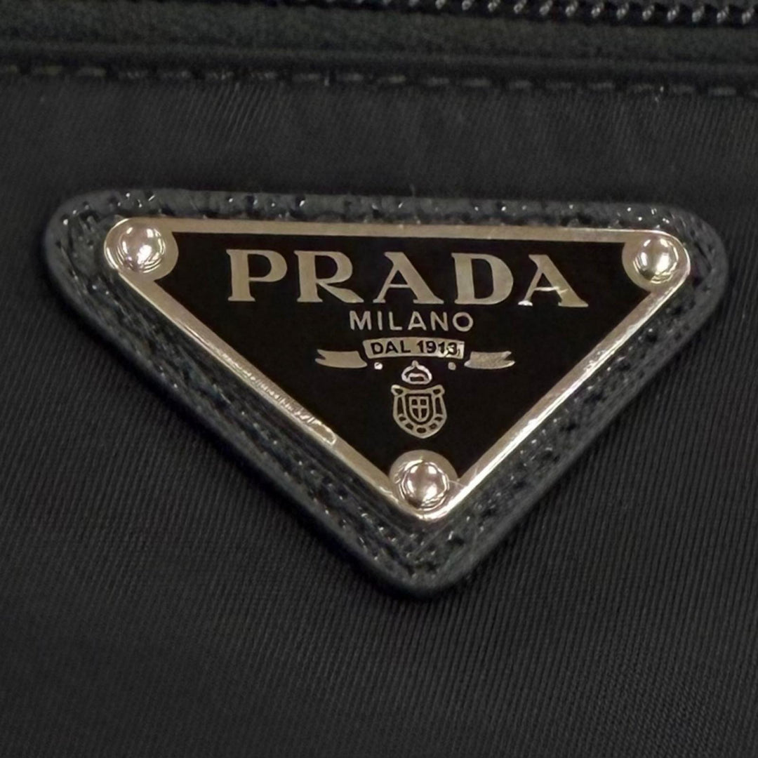 Great PRADA Shoulder Bag Triangle logo Re-Nylon black Nylon mens 1BC167