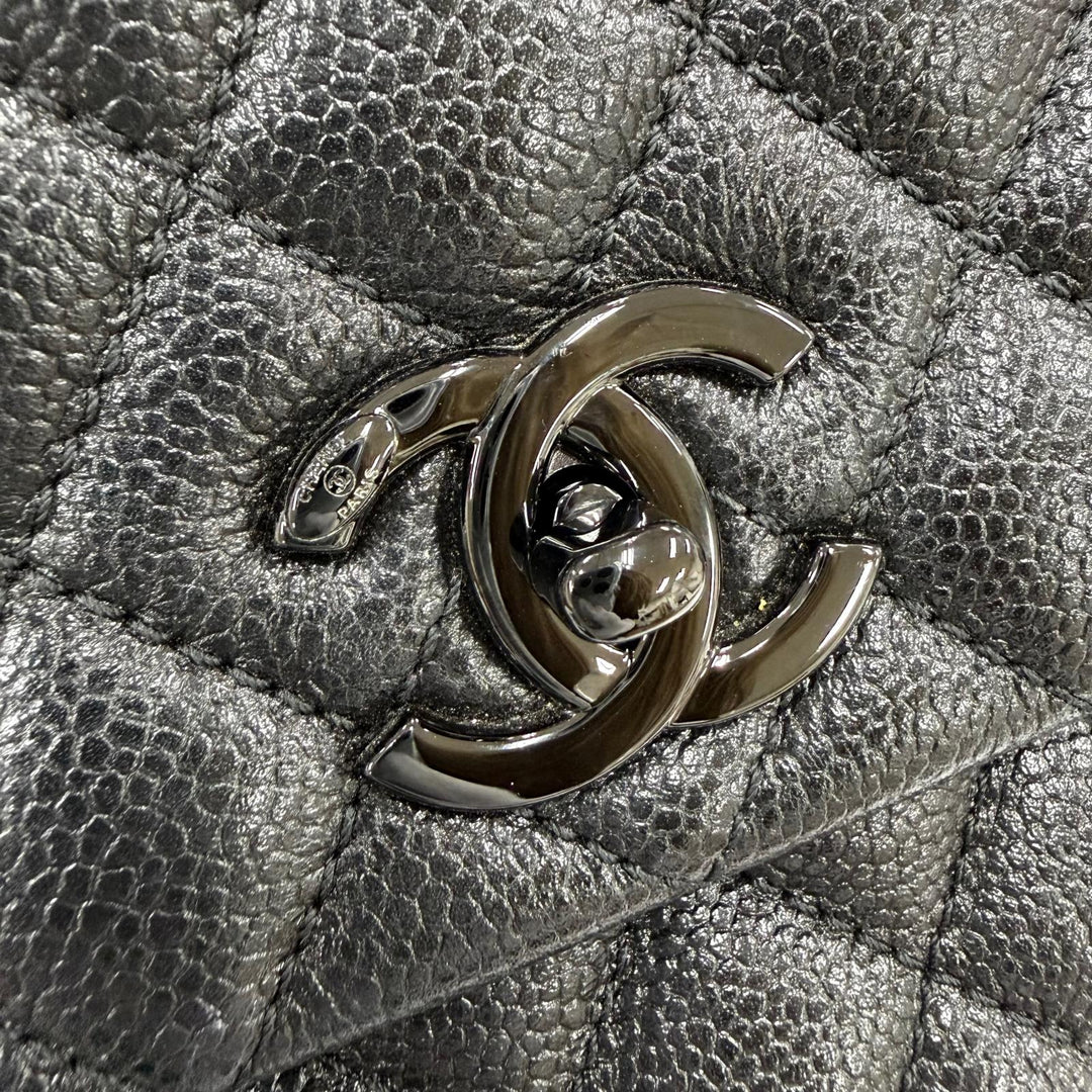 Great CHANEL Handbag Coco Handle 29 Large Top Handle Flap 2-Way Caviar skin