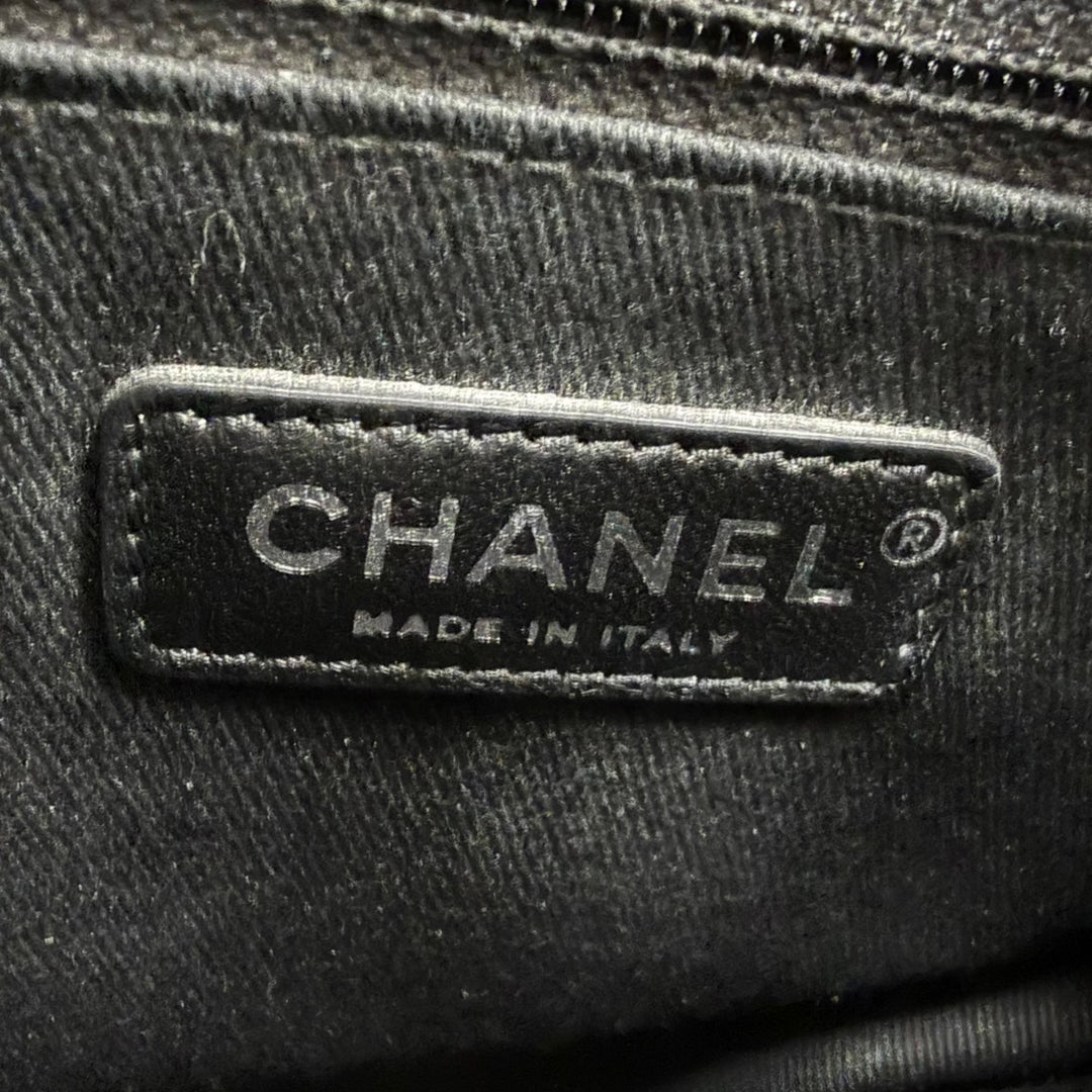 Great CHANEL Handbag Coco Handle 29 Large Top Handle Flap 2-Way Caviar skin