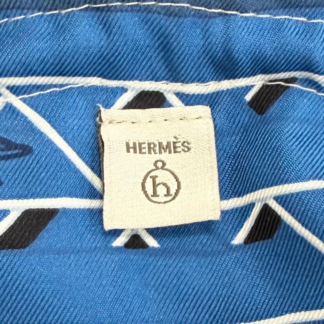 Great HERMES Pouch Petit Ash Masan and Masan Reversible Drawstring Bag silk