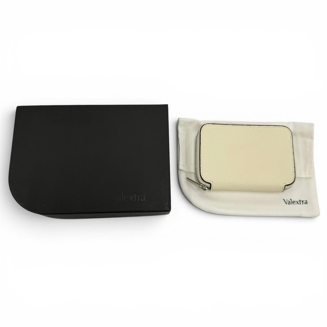 Excellent Valextra Zip around card folder Pass case white Soft Calfskin
