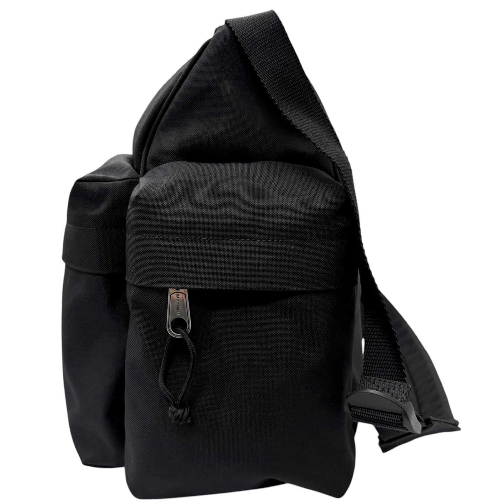 Great BALENCIAGA Shoulder Bag Explorer Multi-Pocket Weekender