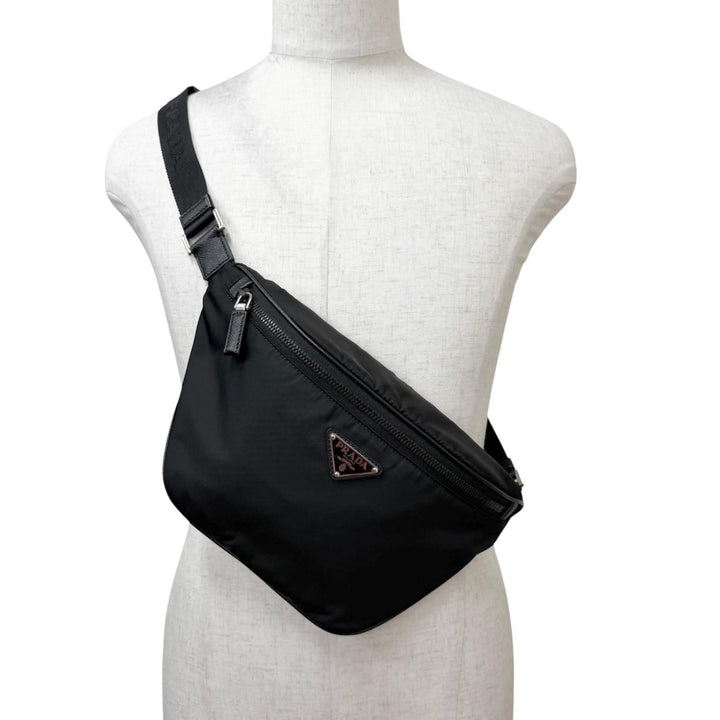 Great PRADA Sling bag Triangle logo Re-Nylon black Recycled nylon mens 2VL033