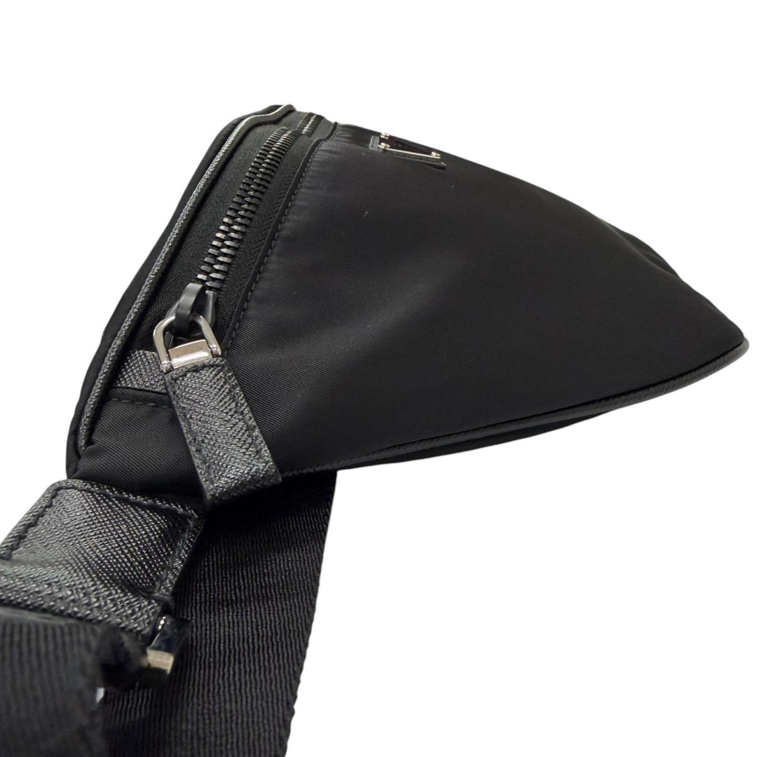Great PRADA Sling bag Triangle logo Re-Nylon black Recycled nylon mens 2VL033
