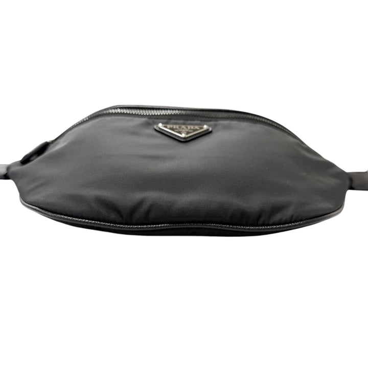 Great PRADA Sling bag Triangle logo Re-Nylon black Recycled nylon mens 2VL033
