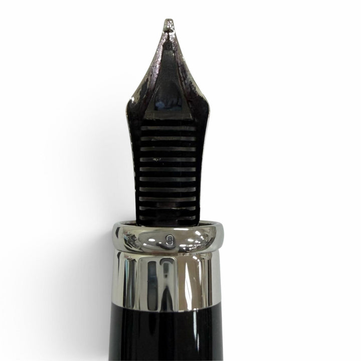 Great Cartier fountain pen Trinity de Cartier cap-type Bordeaux 18K mens