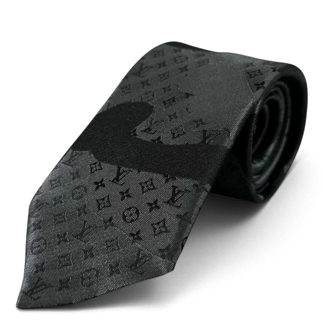 Excellent LOUIS VUITTON tie LV Portrait Monogram black silk mens M79137
