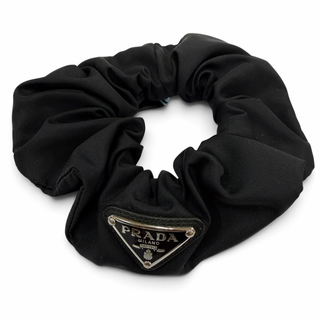 Excellent PRADA Shush Test Triangle with logo RE-NYLON black 1IF015