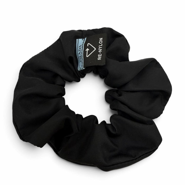 Excellent PRADA Shush Test Triangle with logo RE-NYLON black 1IF015