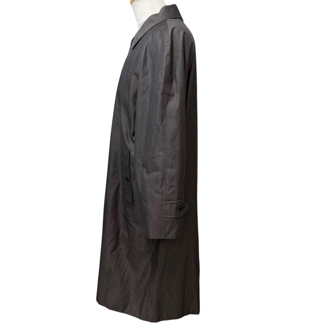 Great Burberrys coat Nova check pattern on the back Fly front charcoal