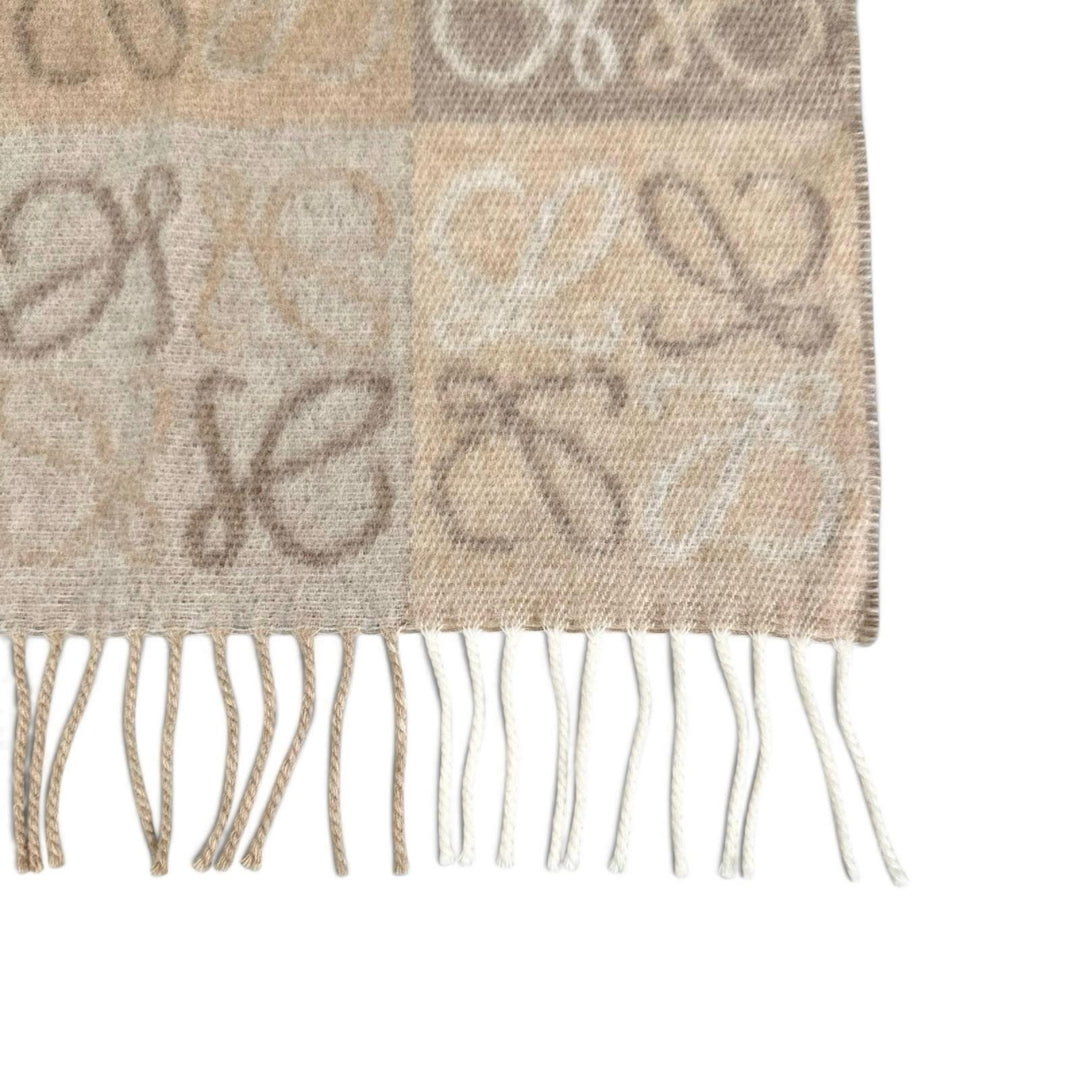 Great LOEWE Scarf Checkerboard scarf Anagram fringe beige wool Women