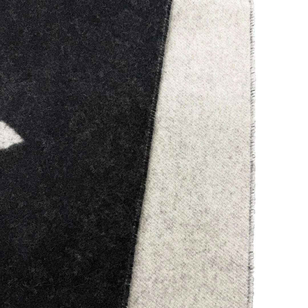 Excellent LOUIS VUITTON Scarf Escalp Reykjavik Monogram fringe black