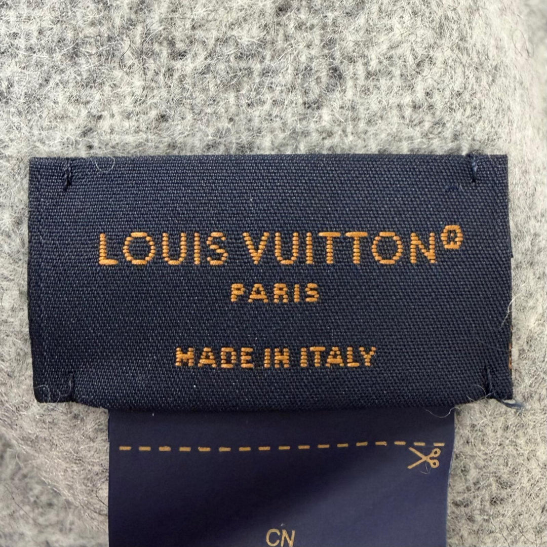 Excellent LOUIS VUITTON Scarf Escalp Reykjavik Monogram fringe black