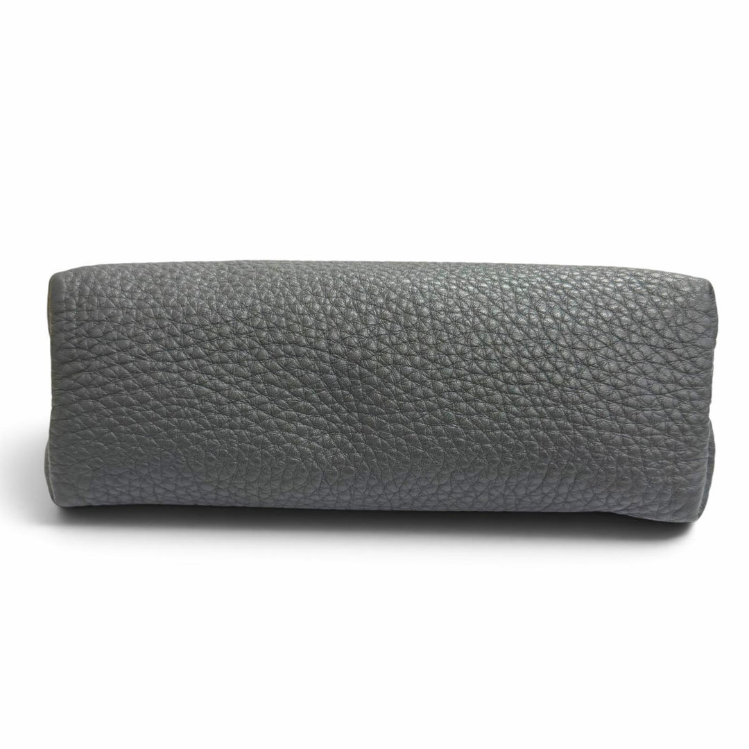 Excellent FENDI Cosmetics Pouch SELLERIA SELLERIA Logo Leather Pouch 8N0114
