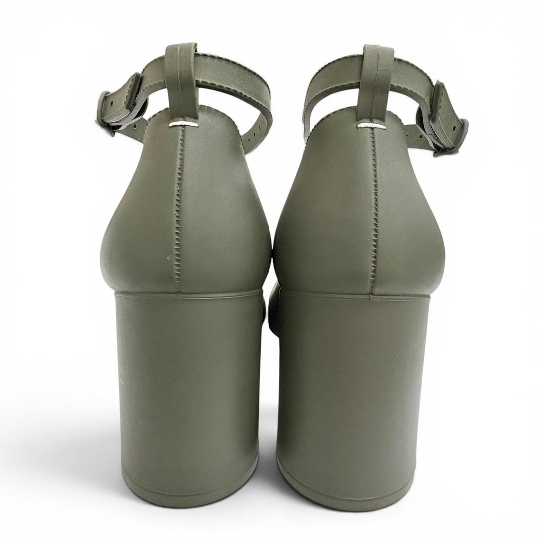 Great Maison Margiela 22 pumps TABI Ankle strap rain shoes khaki 35 S58WL0222