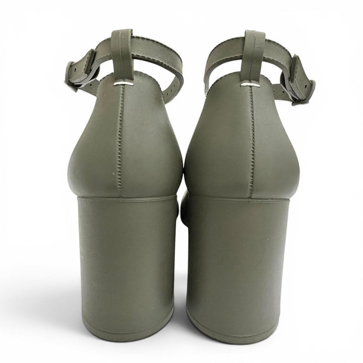 Great Maison Margiela 22 pumps TABI Ankle strap rain shoes khaki 35 S58WL0222