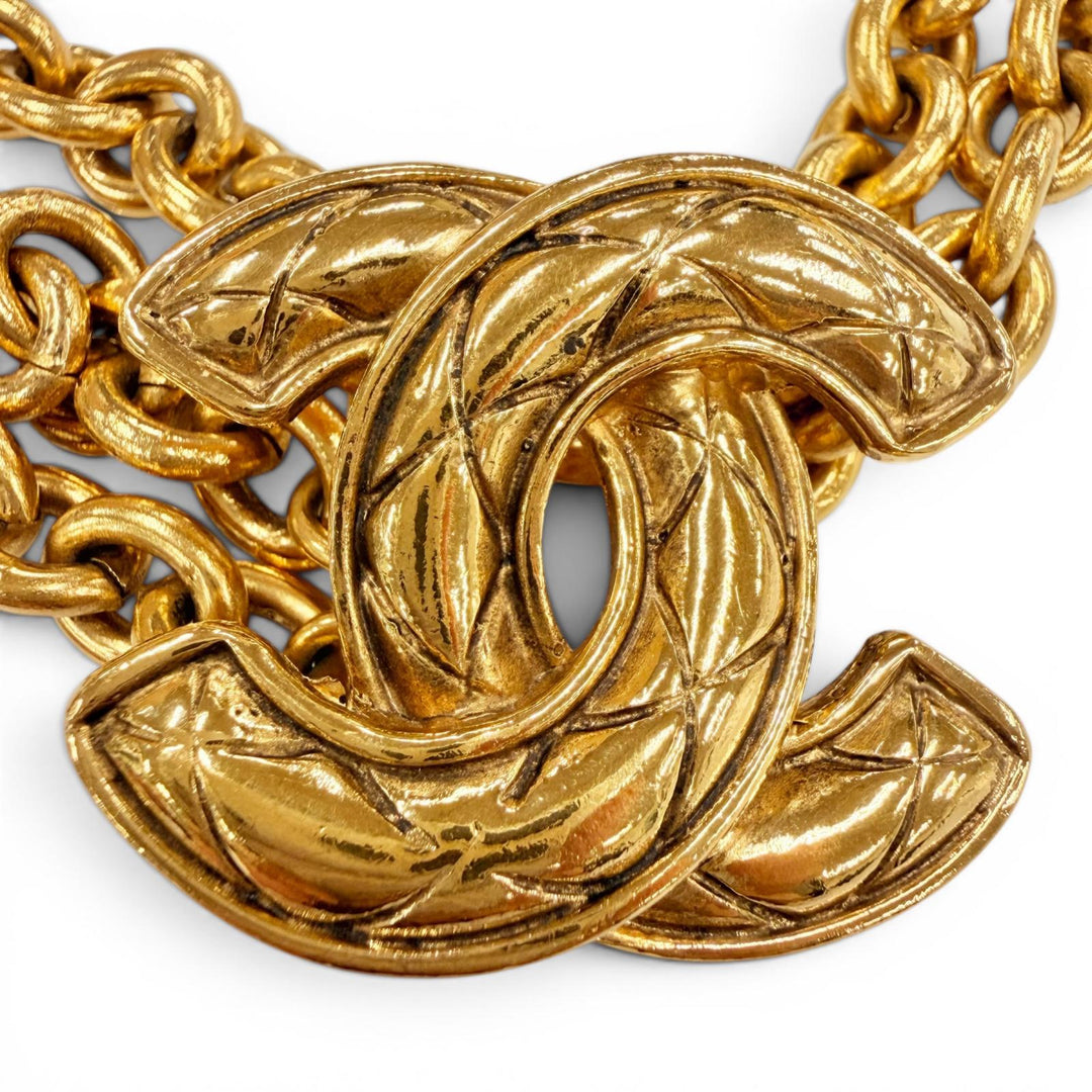 Great CHANEL belt 6051 COCO Mark Matelassé Chain Belt gold Women