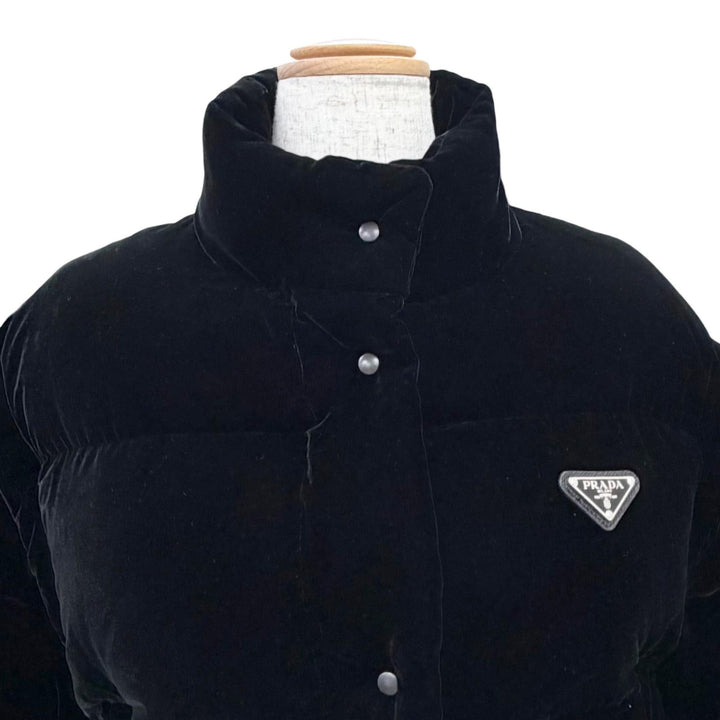 Excellent PRADA Down jacket Triangle velvet cropped 2-way down vest 36 291805