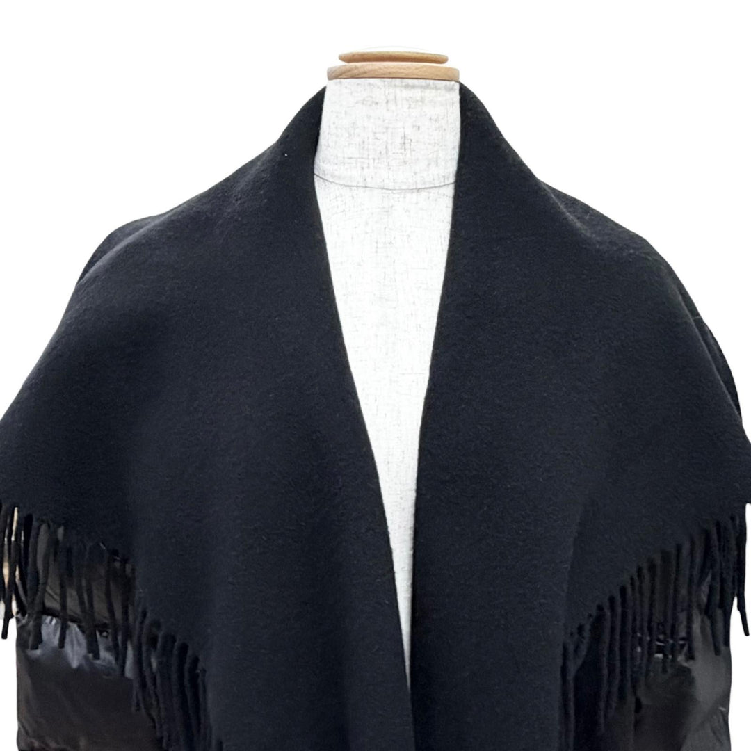 Great MONCLER poncho MANTELLA Logo patch down sleeve fringe cape coat black S