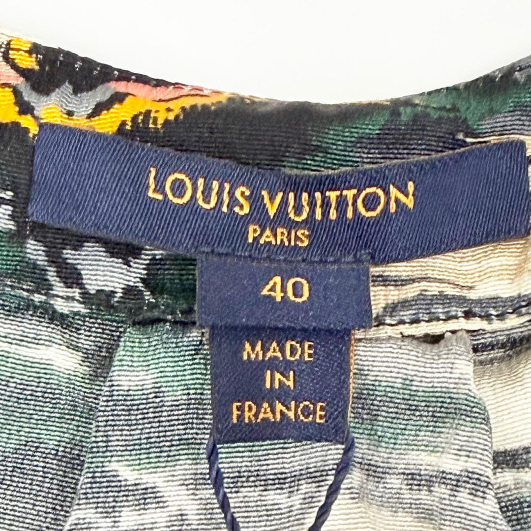 Pristine LOUIS VUITTON tops All-over print French sleeve shirt pullover silk 40
