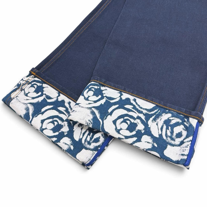 Pristine BURBERRY Denim pants Rose print roll-up Indigo blue cotton 80807741