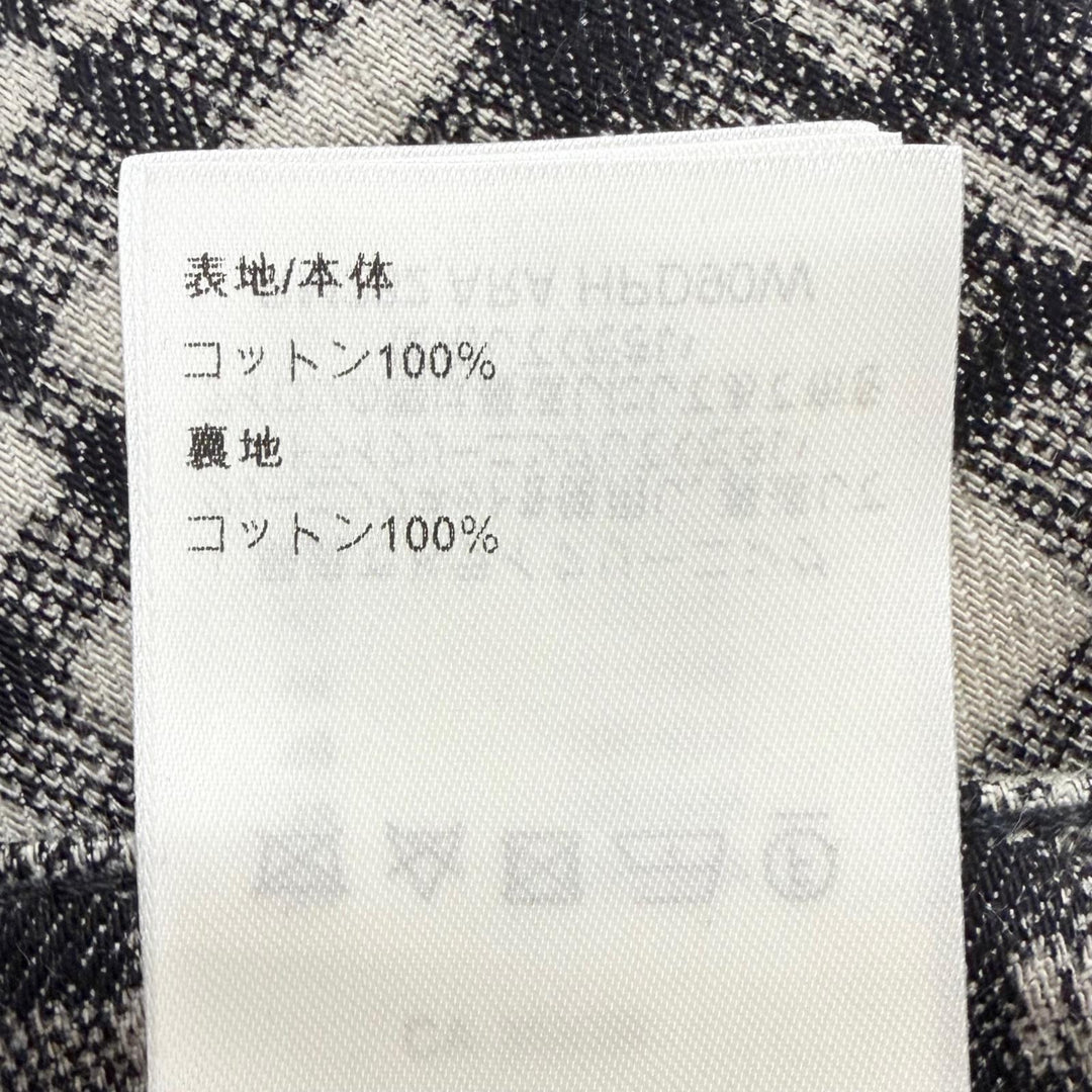 Excellent LOUIS VUITTON Shorts Logo check pattern leather patch